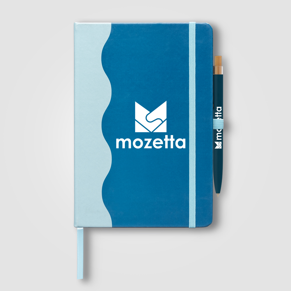 Marineblau (#00385C)