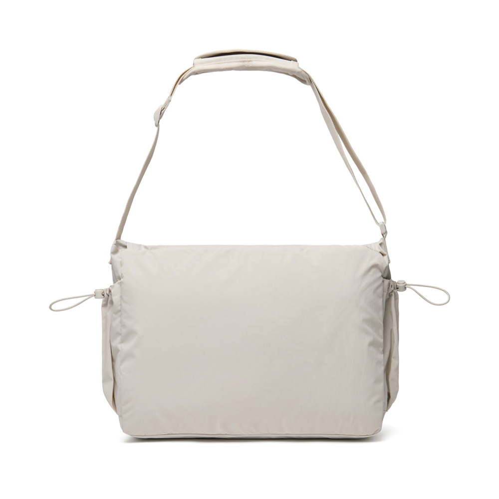 KENTO URBAN 15,6" Messenger aus RCS recyceltem Nylon