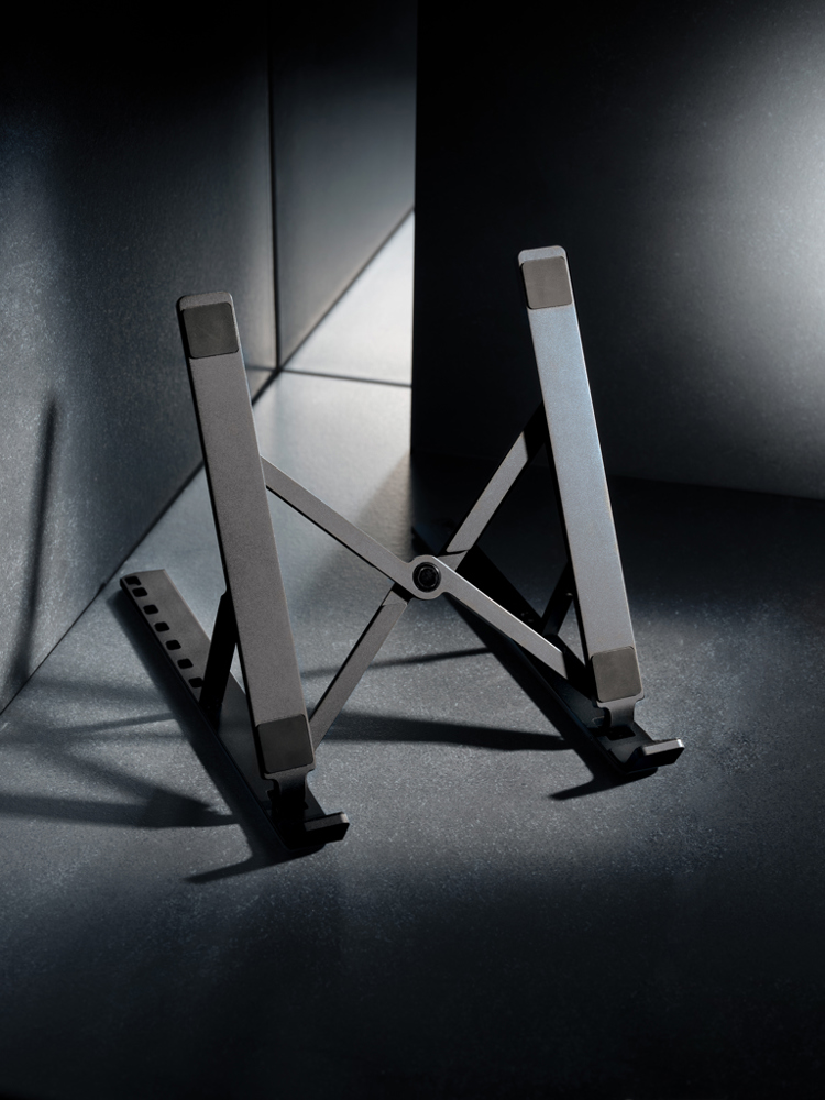 Terra universeller Laptop-/Tablet-Ständer aus RCS Aluminium